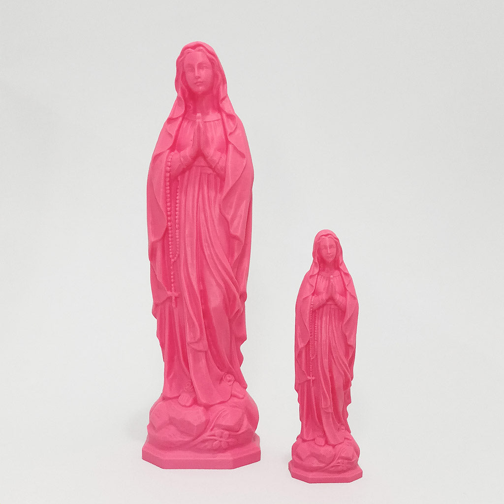 Statuette de la Vierge colorée